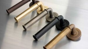 Plusieurs poignées de porte